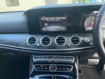 Mercedes E Class E 220 D AMG LINE