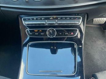 Mercedes E Class E 220 D AMG LINE