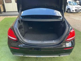 Mercedes E Class E 220 D AMG LINE