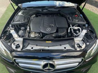Mercedes E Class E 220 D AMG LINE