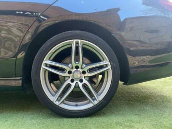 Mercedes E Class E 220 D AMG LINE