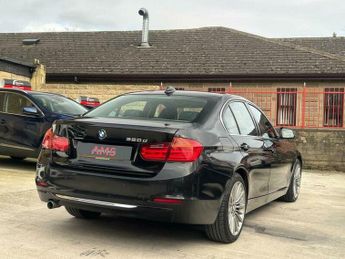 BMW 3 SERIES 2.0 320d Luxury Auto Euro 5 (s/s) 4dr