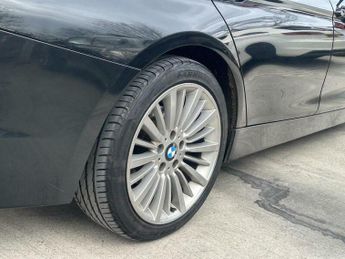 BMW 3 SERIES 2.0 320d Luxury Auto Euro 5 (s/s) 4dr