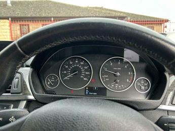 BMW 3 SERIES 2.0 320d Luxury Auto Euro 5 (s/s) 4dr