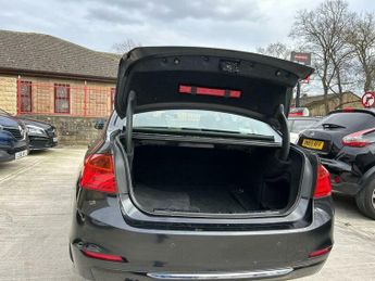 BMW 3 SERIES 2.0 320d Luxury Auto Euro 5 (s/s) 4dr