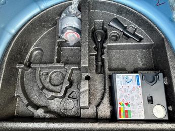 Ford Fiesta ZETEC AUTOMATIC+LOW MILES+TWO KEYS