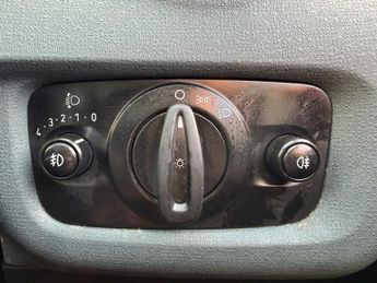 Ford Fiesta ZETEC AUTOMATIC+LOW MILES+TWO KEYS