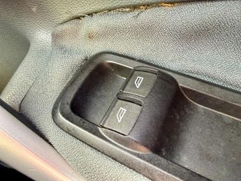 Ford Fiesta ZETEC AUTOMATIC+LOW MILES+TWO KEYS