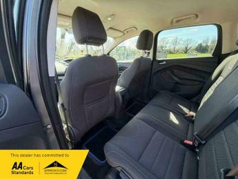 Ford Kuga 2.0 TDCi Zetec SUV 5dr Diesel Manual 2WD Euro 5 (140 ps)