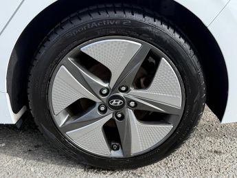 Hyundai Ioniq 1.6 h-GDi 1st Edition DCT Euro 6 5dr 139BHP