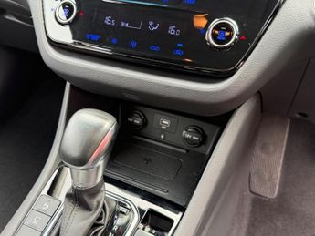 Hyundai Ioniq 1.6 h-GDi 1st Edition DCT Euro 6 5dr 139BHP
