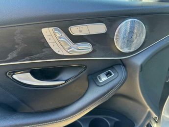 Mercedes-Benz C Class 2.1 GLC220d AMG Line (Premium Plus) Coupe G-Tronic+ 4MATIC Euro 