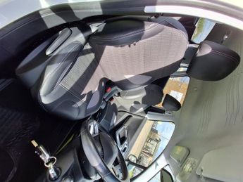 Peugeot 2008 1.2 PureTech GPF Allure SUV 5dr Petrol EAT Euro 6 (s/s) (110 ps)