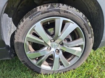 Peugeot 2008 1.2 PureTech GPF Allure SUV 5dr Petrol EAT Euro 6 (s/s) (110 ps)