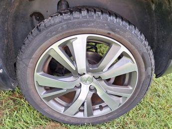 Peugeot 2008 1.2 PureTech Allure EAT Euro 6 (s/s) 5dr