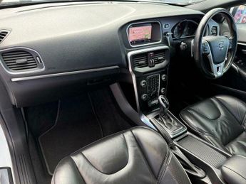 Volvo V40 2.0 D3 R-Design Edition Auto Euro 6 (s/s) 5dr