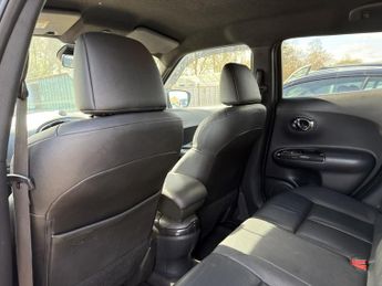 Nissan Juke 1.6 Tekna SUV 5dr Petrol XTRON Euro 6 (117 ps)