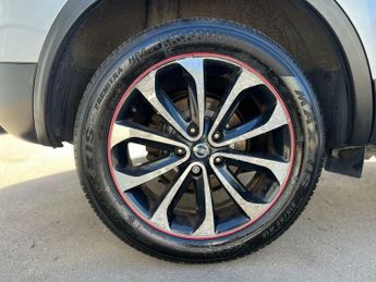 Nissan Qashqai 1.6 n-tec+ CVT 2WD Euro 5 5dr