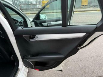 Mercedes-Benz C Class 1.6 C180 BlueEfficiency AMG Sport G-Tronic+ Euro 5 (s/s) 5dr