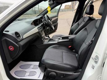 Mercedes-Benz C Class 1.6 C180 BlueEfficiency AMG Sport G-Tronic+ Euro 5 (s/s) 5dr