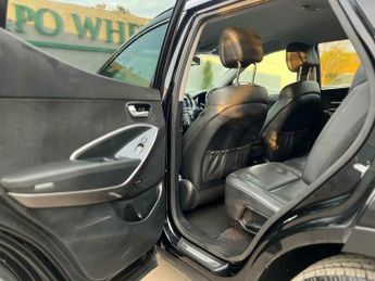Hyundai Santa Fe 2.2 CRDi Blue Drive Premium Auto 4WD Euro 6 (s/s) 5dr (7 Seat)