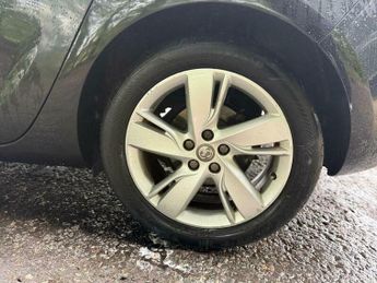 Vauxhall Astra 1.6i SRi Auto Euro 6 5dr