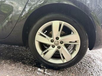 Vauxhall Astra 1.6i SRi Auto Euro 6 5dr