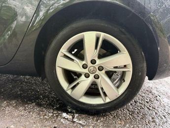 Vauxhall Astra 1.6i SRi Auto Euro 6 5dr