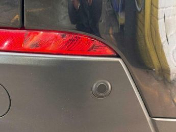 Land Rover Discovery Sport 2.0 TD4 SE Tech Auto 4WD Euro 6 (s/s) 5dr