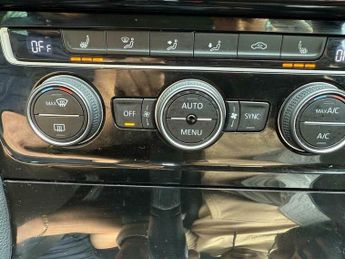 Volkswagen Golf 2.0 TDI Style DSG Euro 6 (s/s) 5dr