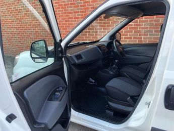 Fiat Doblo 1.3 JTD MultiJet 16v Panel Van 4dr Diesel Manual L1 H1 (126 g/km