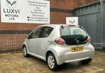 Toyota AYGO 1.0 VVT-i Ice Euro 5 5dr
