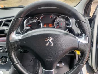 Peugeot 3008 HDI ACTIVE