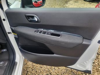 Peugeot 3008 HDI ACTIVE