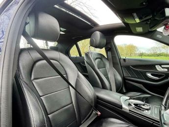 Mercedes-Benz C Class 2.1 C220d AMG Line (Premium Plus) 7G-Tronic+ Euro 6 (s/s) 4dr
