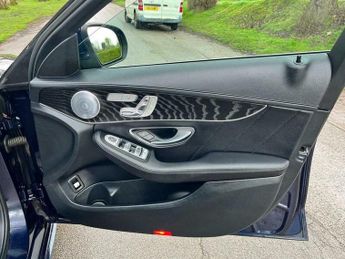Mercedes-Benz C Class 2.1 C220d AMG Line (Premium Plus) 7G-Tronic+ Euro 6 (s/s) 4dr