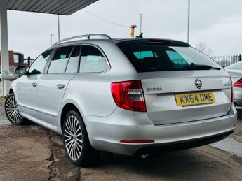 Skoda Superb 2.0 TDI Laurin & Klement DSG 4WD Euro 5 (s/s) 5dr