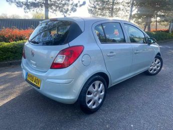 Vauxhall Corsa 1.4i 16v Club 5dr