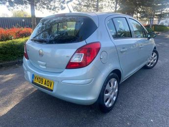 Vauxhall Corsa 1.4i 16v Club 5dr