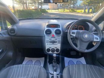 Vauxhall Corsa 1.4i 16v Club 5dr