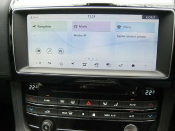 Jaguar F-Pace 2.0I T250 PORTFOLIO AWD