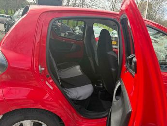 Toyota AYGO 1.0 VVT-i Move MultiMode Euro 5 5dr