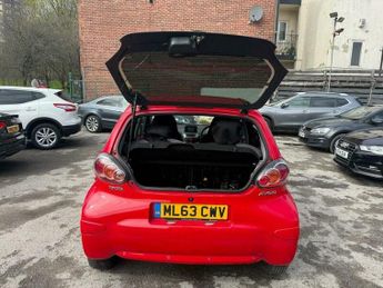 Toyota AYGO 1.0 VVT-i Move MultiMode Euro 5 5dr