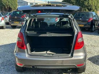 Mercedes-Benz A Class 2.0 A180 CDI Avantgarde SE Hatchback 5dr Diesel CVT (144 g/km, 1