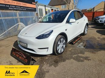 Tesla Model Y LONG RANGE AWD