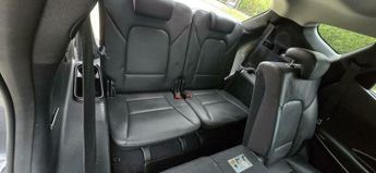 Hyundai Santa Fe 2.2 CRDi Blue Drive Premium SE Auto 4WD Euro 6 (s/s) 5dr (7 Seat