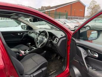 Nissan Qashqai 1.2 DIG-T Acenta Premium 2WD Euro 5 (s/s) 5dr