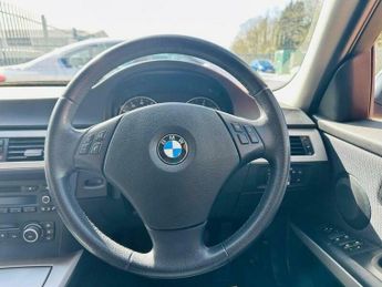 BMW 3 SERIES 2.0 320d SE Touring Steptronic Euro 5 5dr