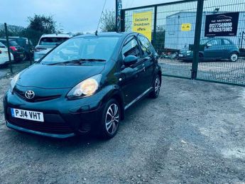 Toyota AYGO 1.0 VVT-i Move Euro 5 5dr