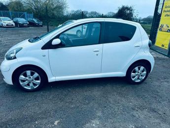 Toyota AYGO 1.0 VVT-i Go Hatchback 5dr Petrol Manual Euro 5 (AC) (67 ps)